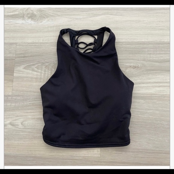 Alo Yoga Sports Bra Cross Back Midi Top
for Women - Picture 6 of 8